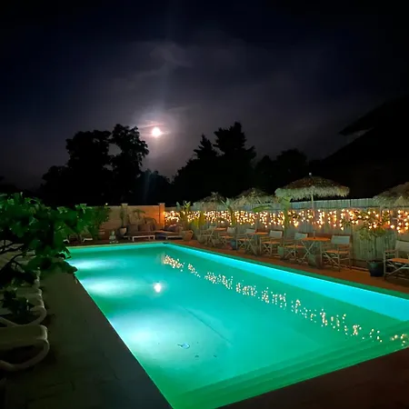 Ron De Mar & La Brisa فندق مبيت وإفطار بيزينوك