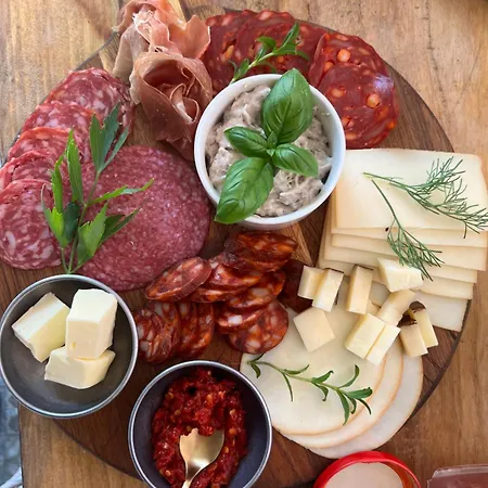 فندق مبيت وإفطار Ron De Mar & La Brisa 4*